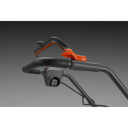 tondeuse Husqvarna lc141c