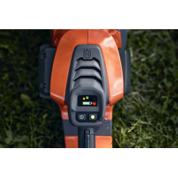 Nouvelle Tronçonneuse à batterie  HUSQVARNA 542iXP en 35 et 40cm