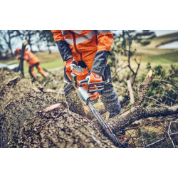 Nouvelle Tronçonneuse à batterie  HUSQVARNA 542iXP en 35 et 40cm